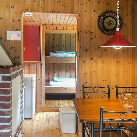 2 Bedroom Gorgeous In Holiday home